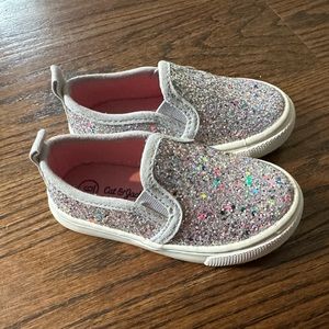 Sparkly size 6 girls shoe